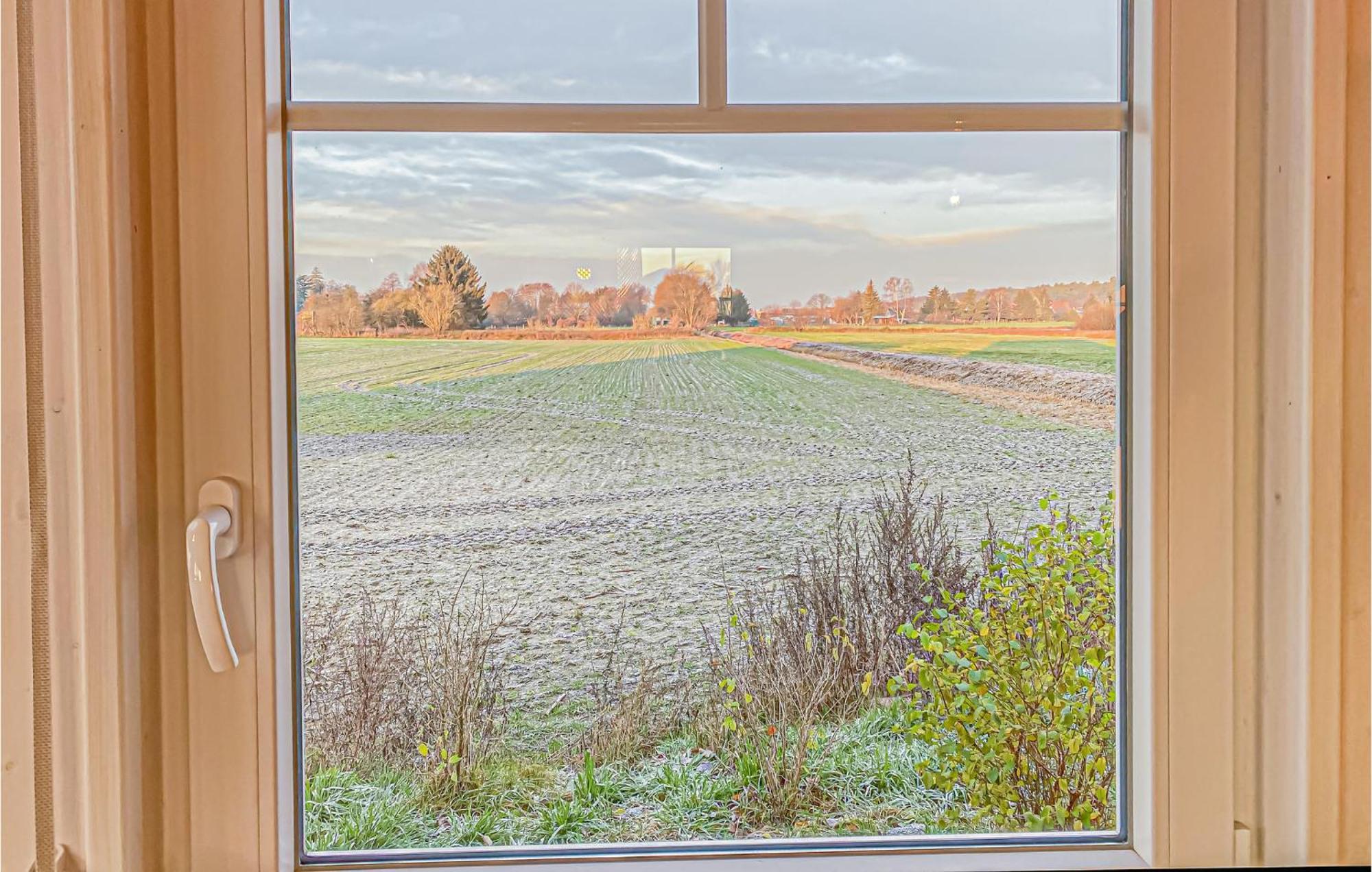 Cozy Home In Zerpenschleuse With Wifi エクステリア 写真